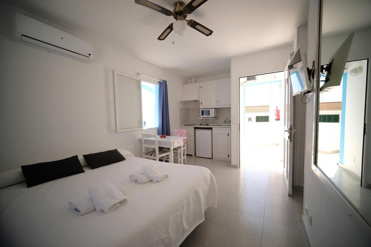Estel Blanc Apartments - Adults Only Cala'N Blanes  Kültér fotó