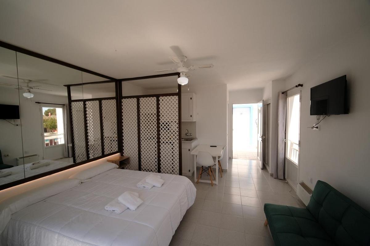 Estel Blanc Apartments - Adults Only Cala'N Blanes  Kültér fotó